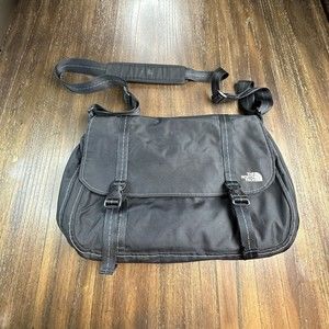 - The North Face Crossbody Messenger Laptop Commuter Bag Black